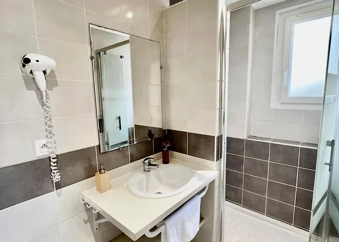 La Cotiere, Terrasse Et Jardin Rdc, Proche